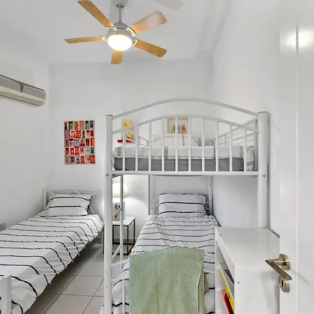 Iris Bloom * פאפוס