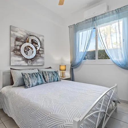 Iris Bloom Apartment *